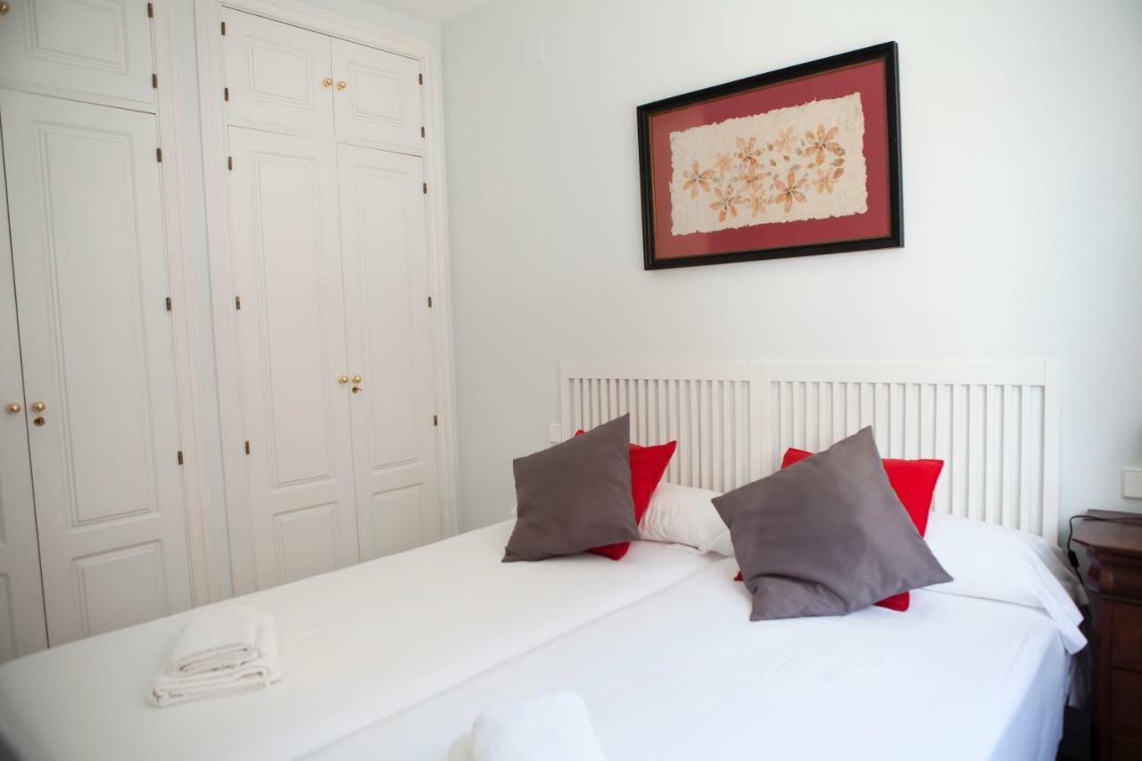 Apartamento Buhaira Sevilla Eksteriør billede